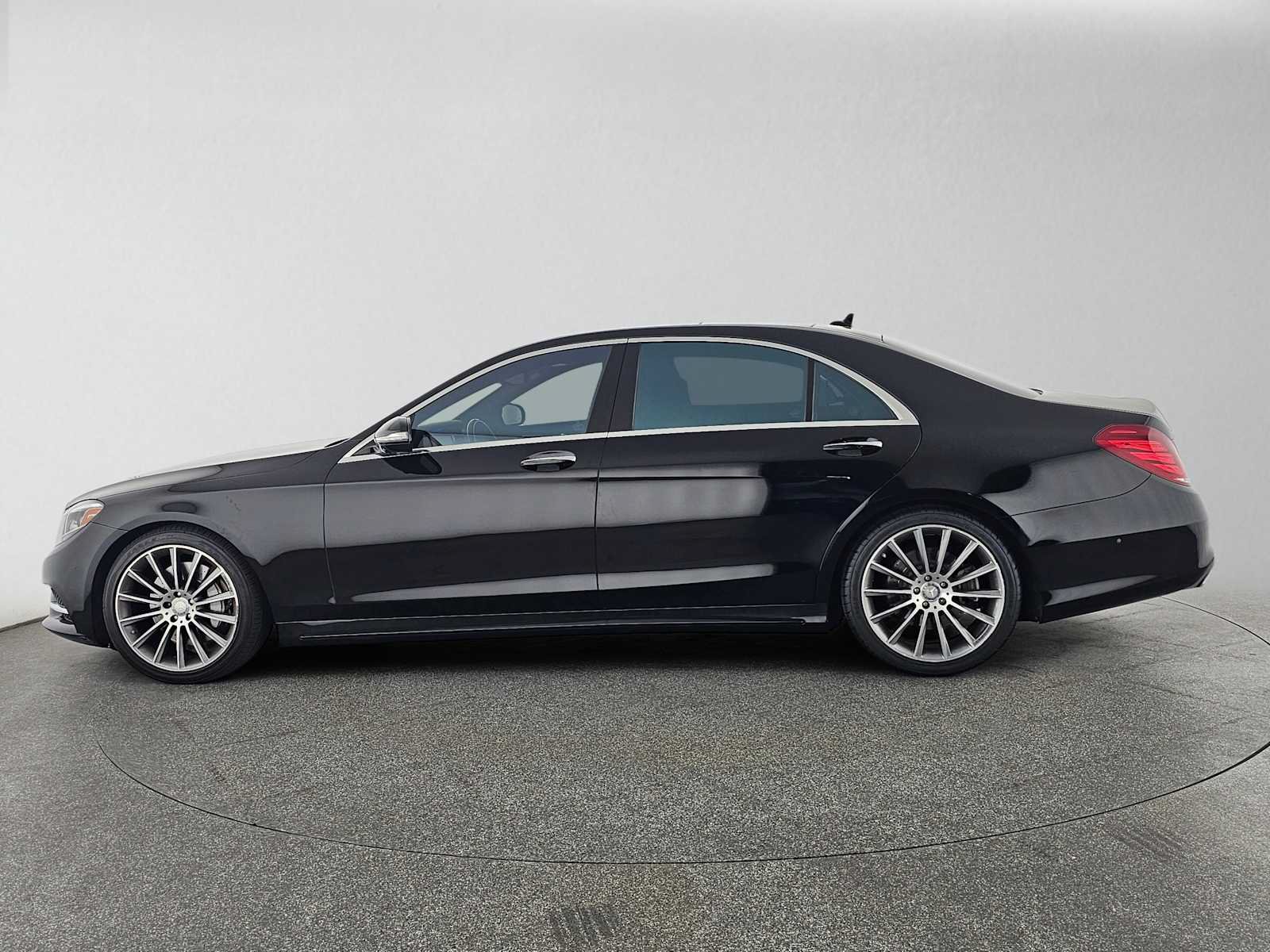Used 2015 Mercedes-Benz S 550 Sedan image 6