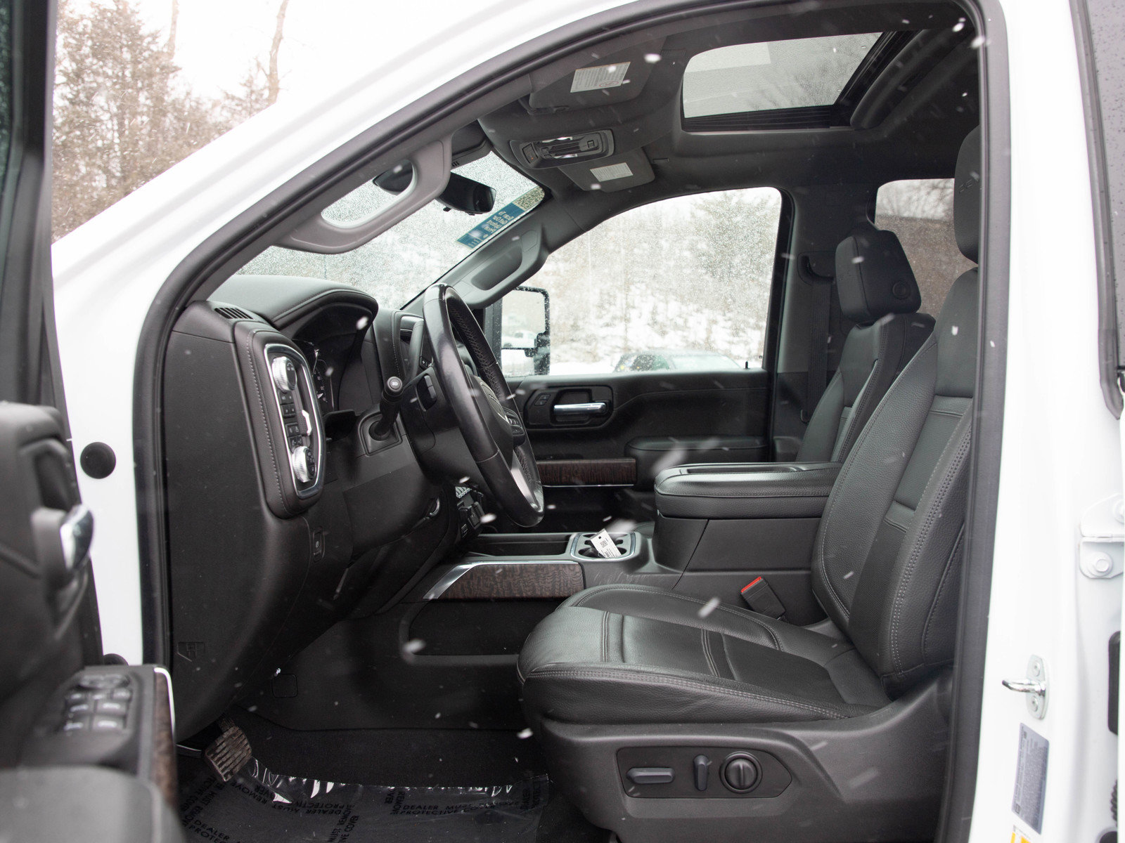 Used 2022 GMC Sierra 3500 Denali w/ Denali Ultimate Package image 22