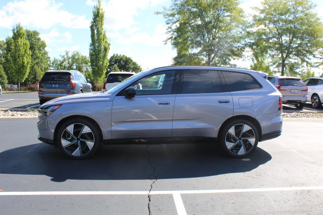 New 2026 Volvo EX90 Ultra AWD/4WD image 6