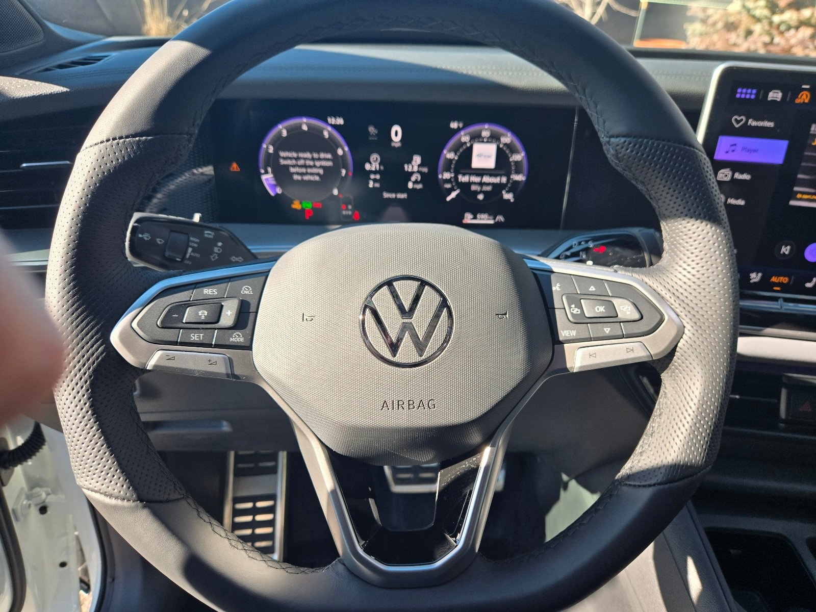 New 2026 Volkswagen Tiguan SE R-Line AWD/4WD image 18