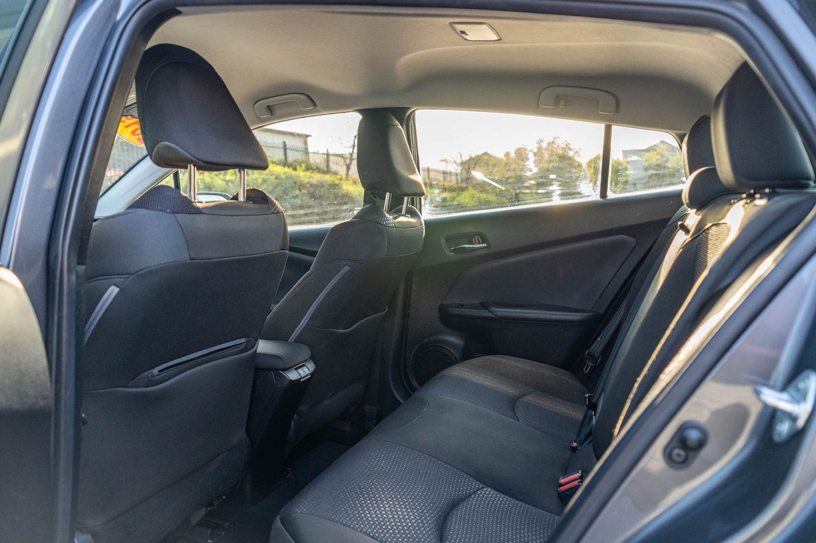 Used 2019 Toyota Prius LE w/ Carpet Mat Package FWD image 16