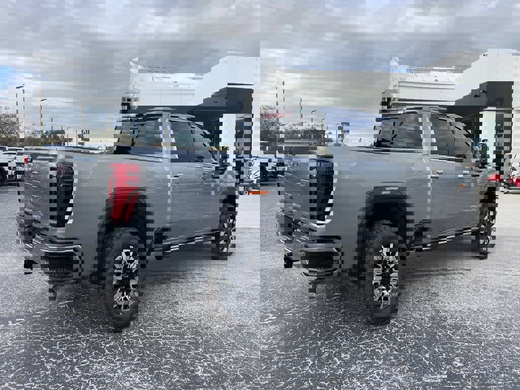 New 2026 GMC Sierra 2500 Denali w/ Denali Reserve Package image 4