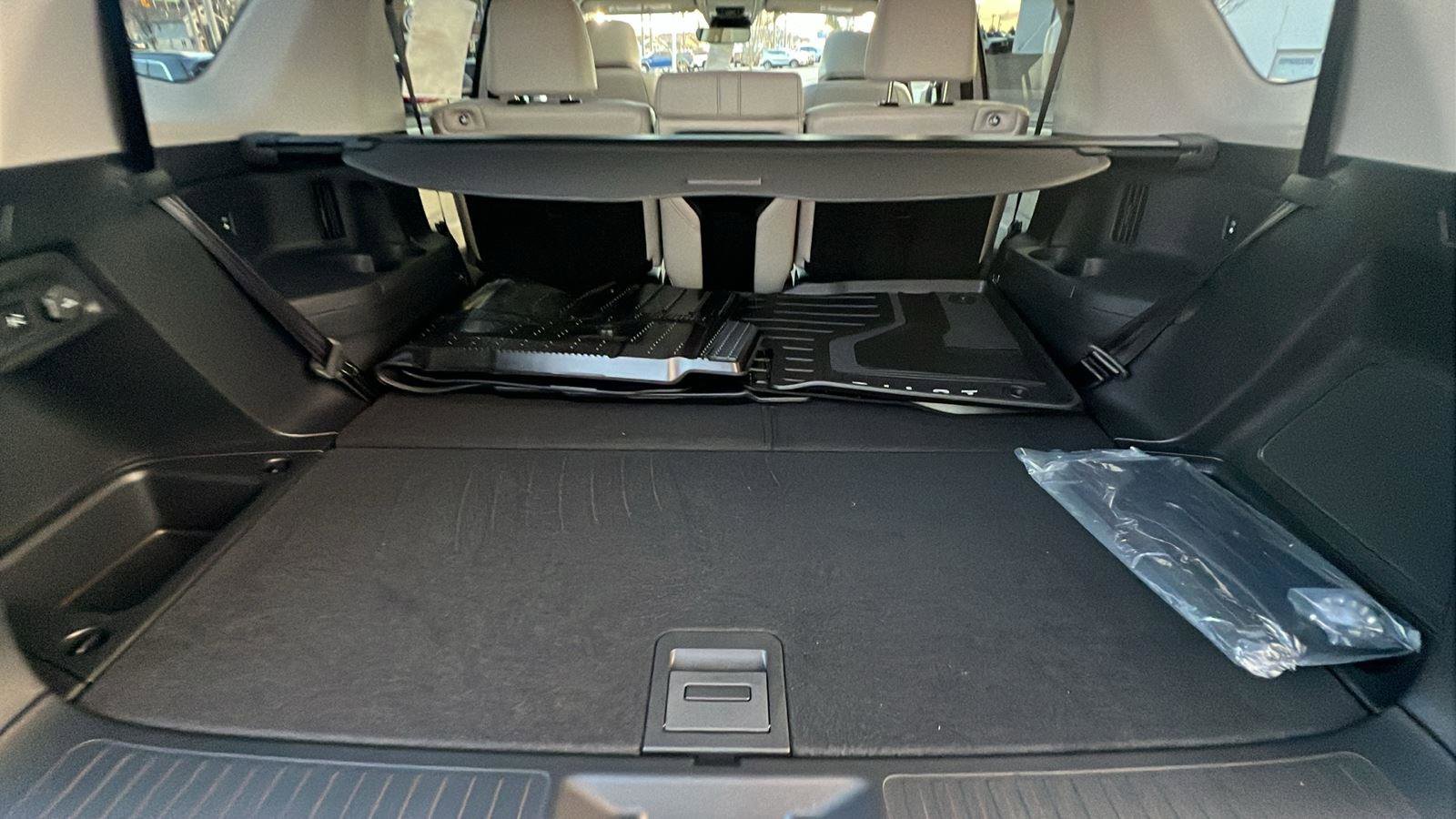 New 2026 Honda Pilot Touring image 17