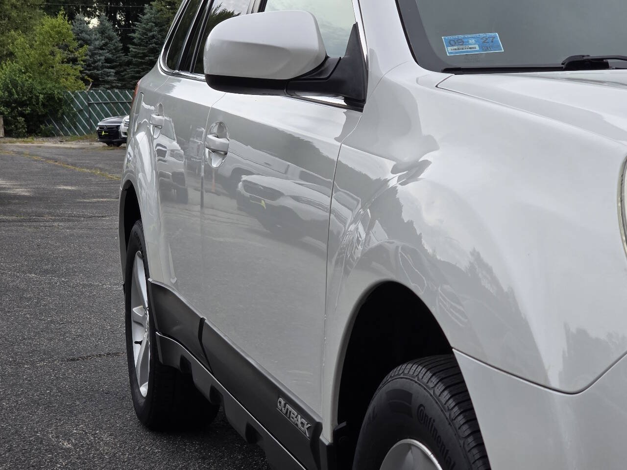Used 2014 Subaru Outback 2.5i Limited w/ Moonroof Package AWD/4WD image 13