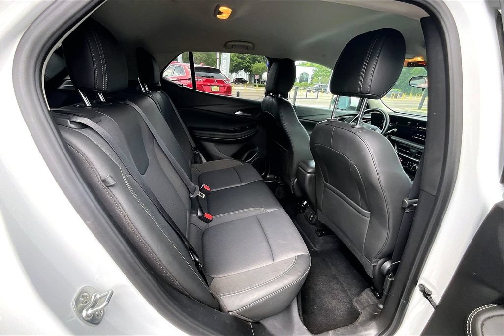 Used 2025 Buick Encore GX Preferred FWD image 25