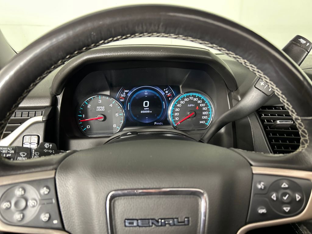 Used 2018 GMC Yukon Denali w/ Denali Ultimate Package image 13