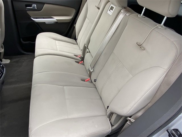 Used 2013 Ford Edge SE image 24