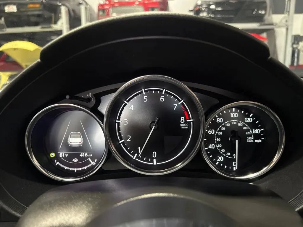 Used 2026 MAZDA MX-5 Miata Club w/ Interior Package RWD image 13