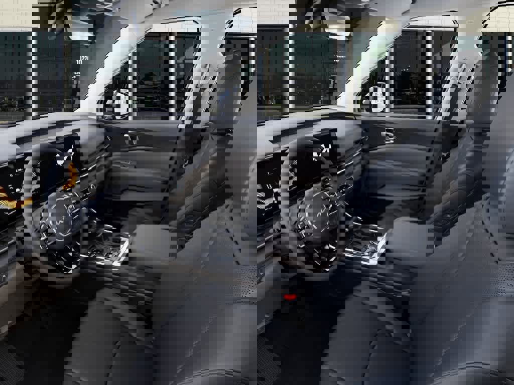 New 2026 Kia Carnival EX image 17