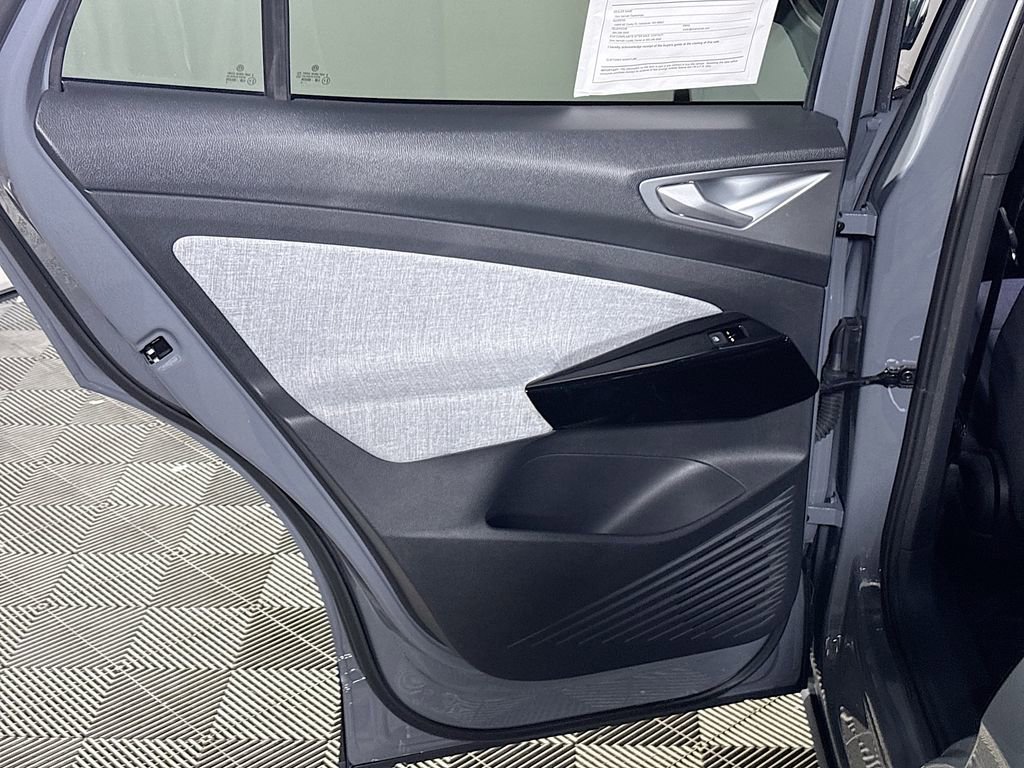 Certified 2024 Volkswagen ID.4 2WD image 20