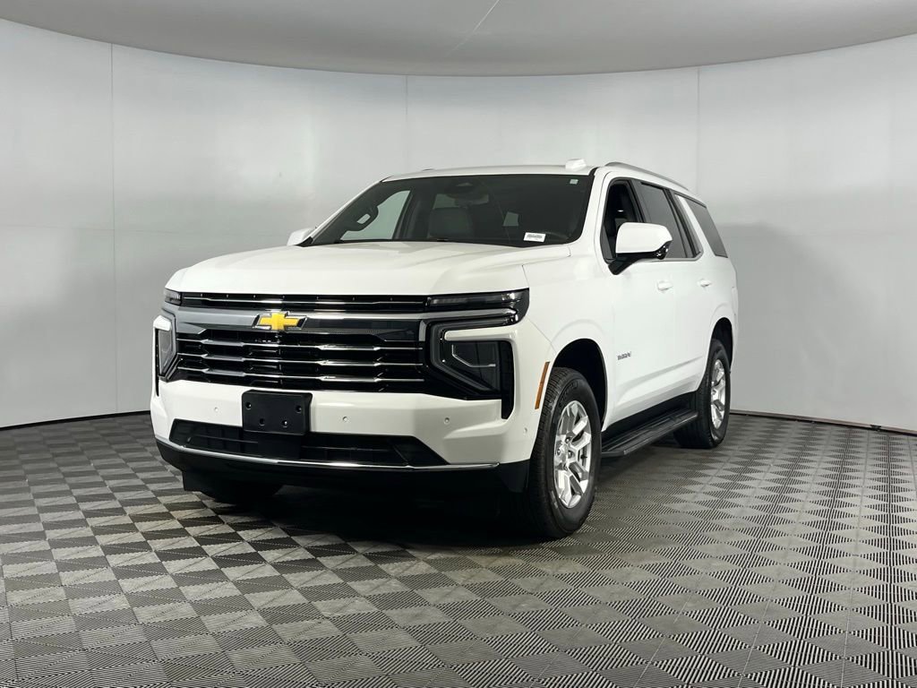 Used 2025 Chevrolet Tahoe LT image 3
