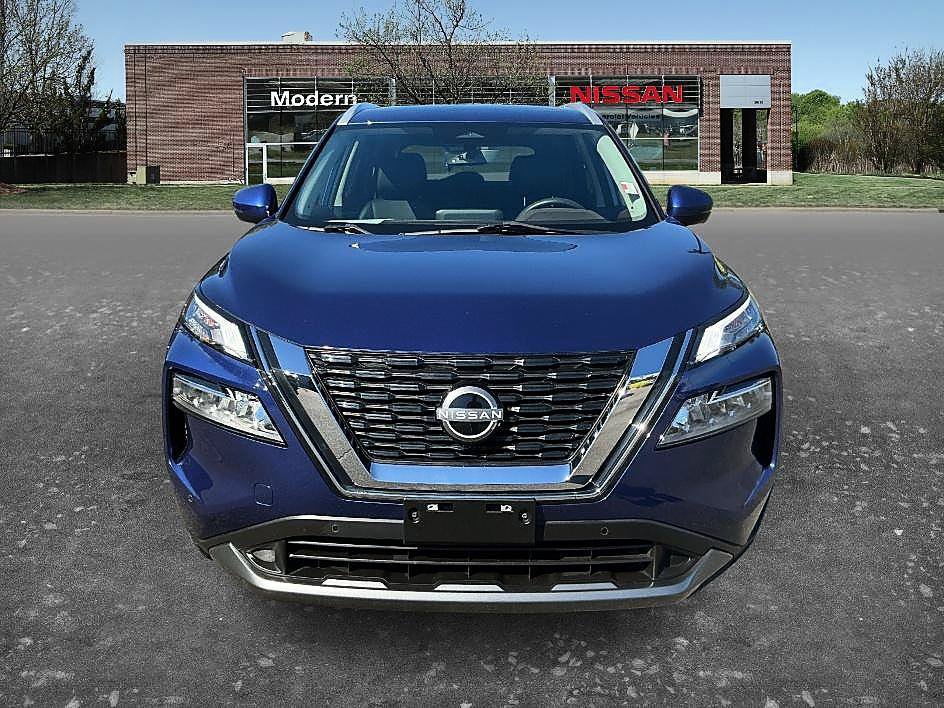 Certified 2023 Nissan Rogue SV AWD/4WD image 6