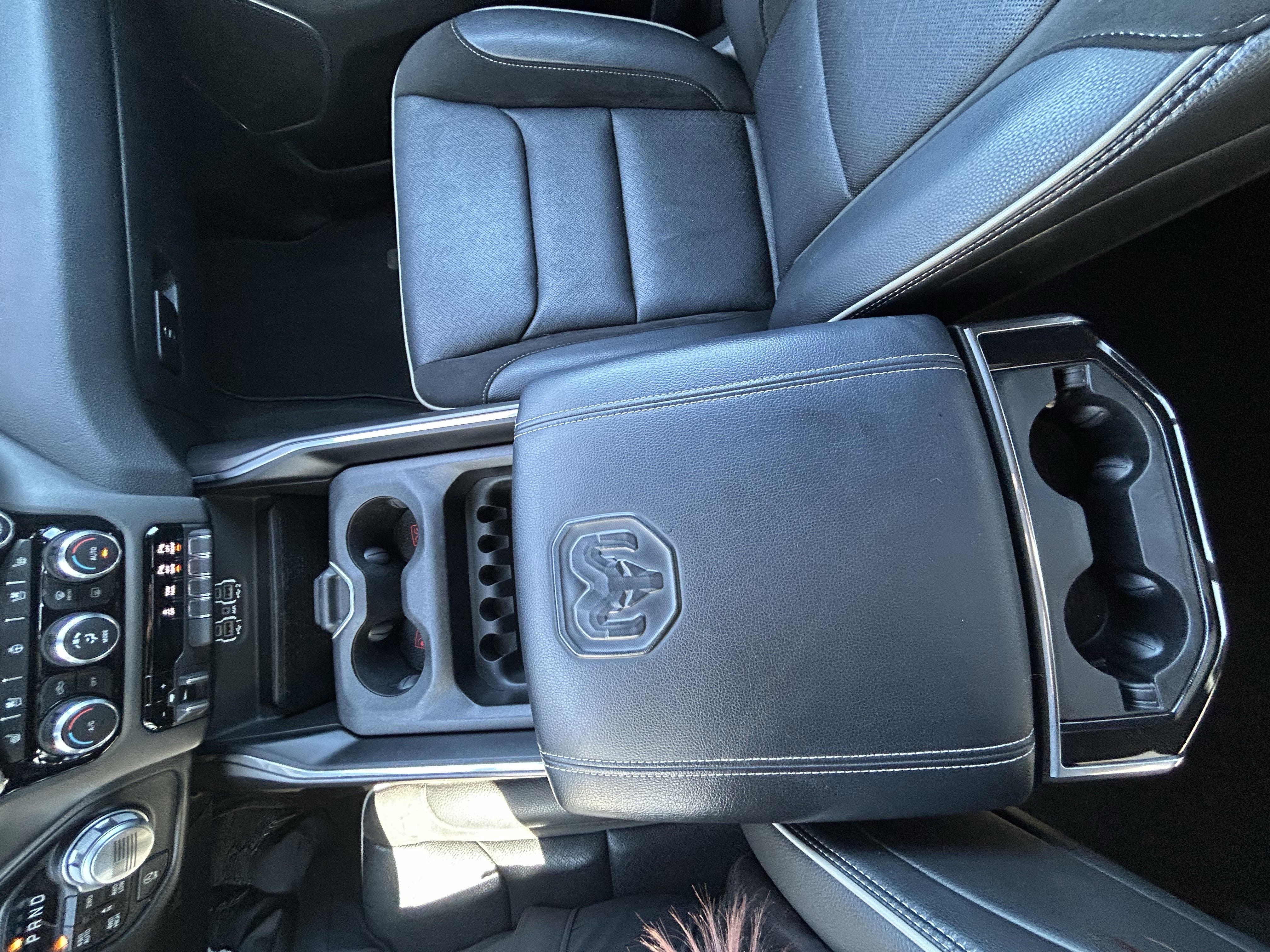 Used 2022 RAM 1500 Laramie w/ Sport Appearance Package AWD/4WD image 29