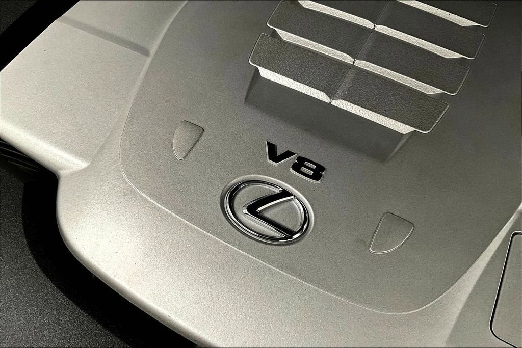 Used 2016 Lexus LS 460 w/ Comfort Package image 32