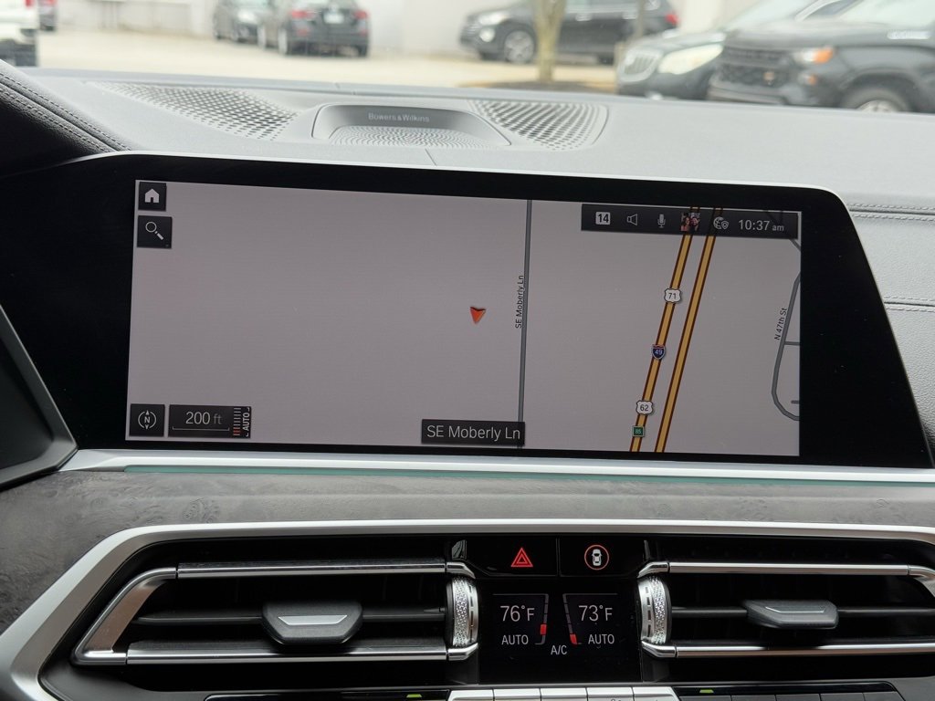 Used 2021 BMW X7 M50i image 15