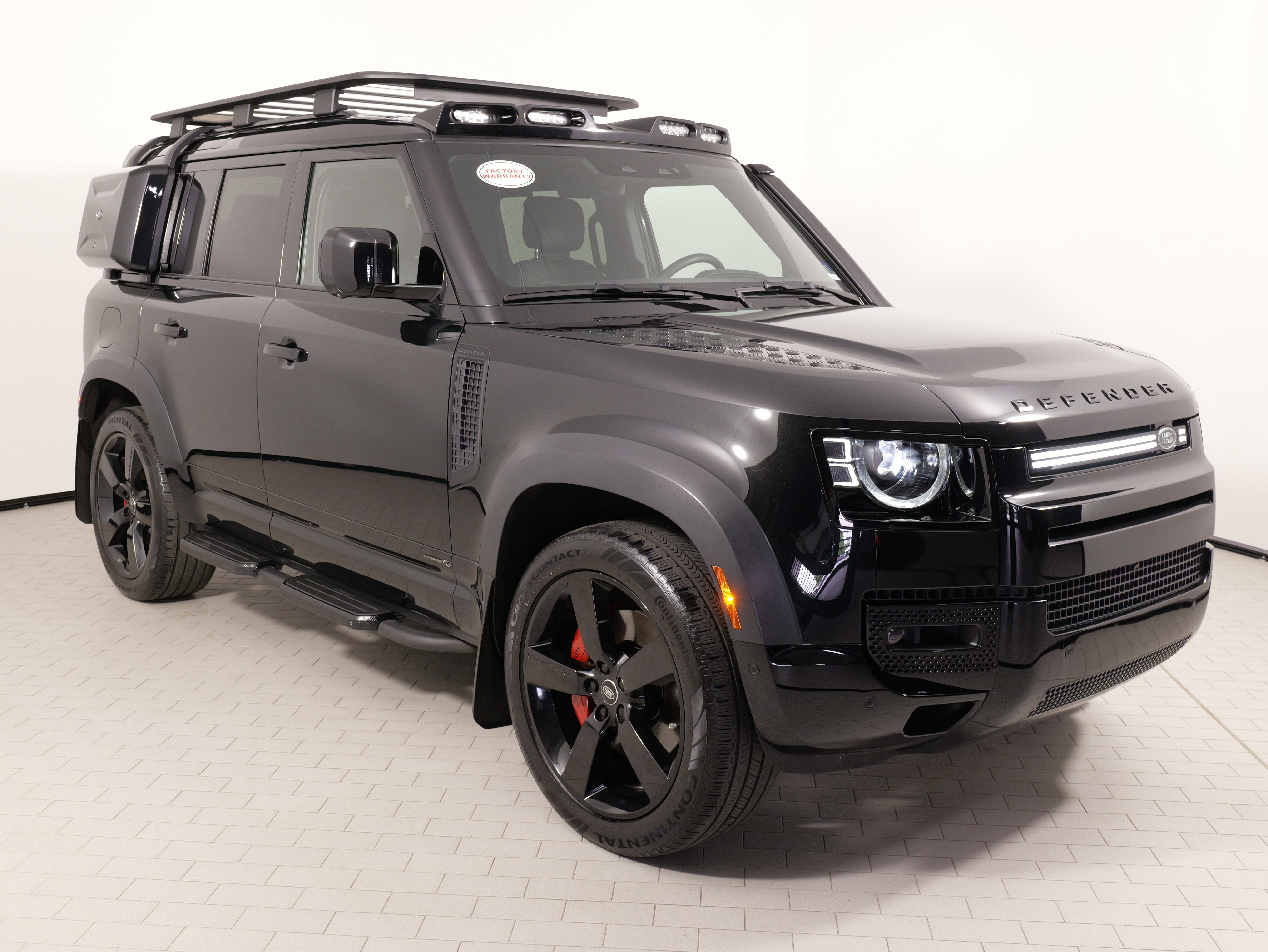 Used 2023 Land Rover Defender 110 X AWD/4WD image 10
