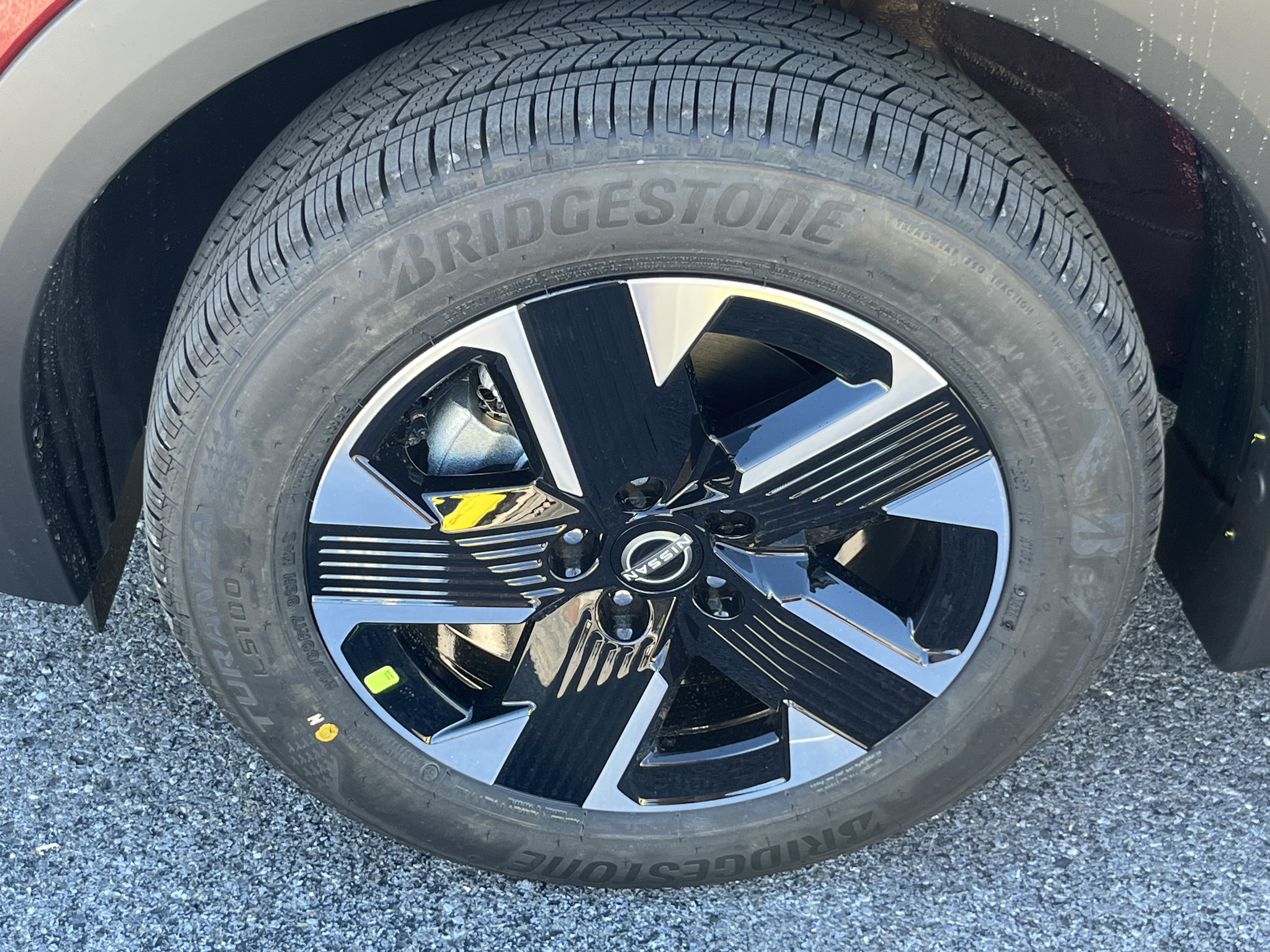 New 2027 Nissan Kicks SV w/ SV Premium Package AWD/4WD image 11