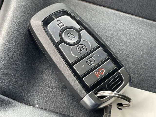 Used 2025 Ford Expedition Platinum image 41