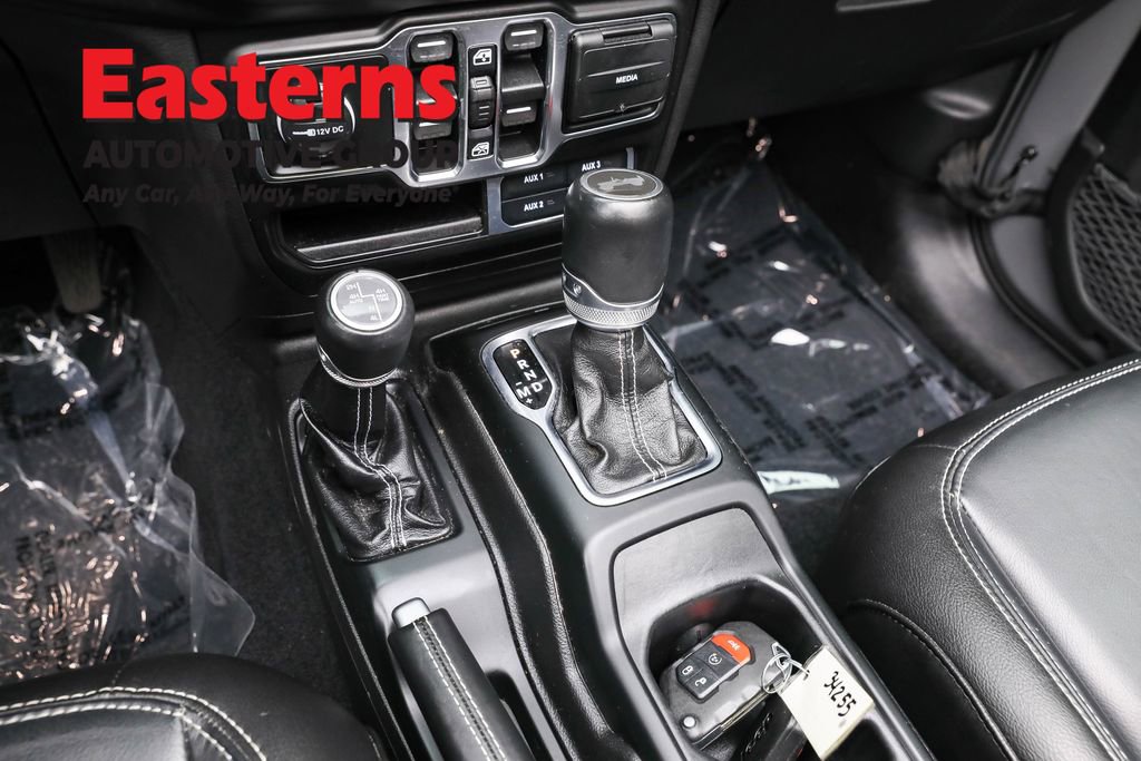 Used 2021 Jeep Wrangler Unlimited Sahara w/ Cold Weather Group image 13