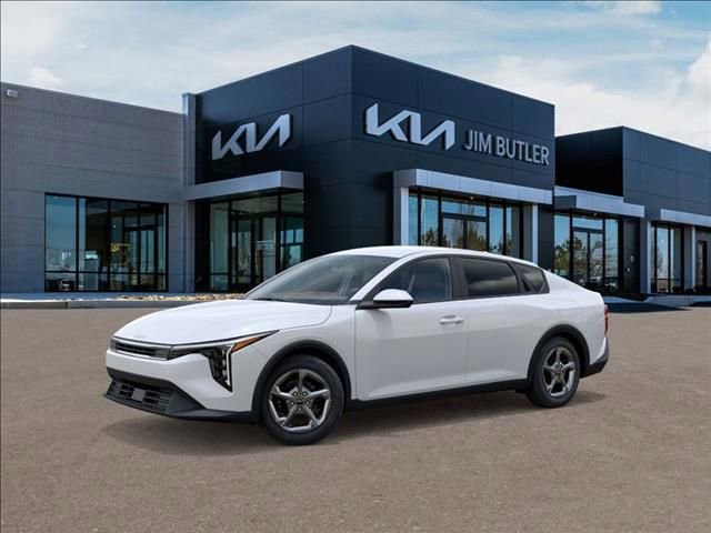 New 2026 Kia K4 LXS image 3