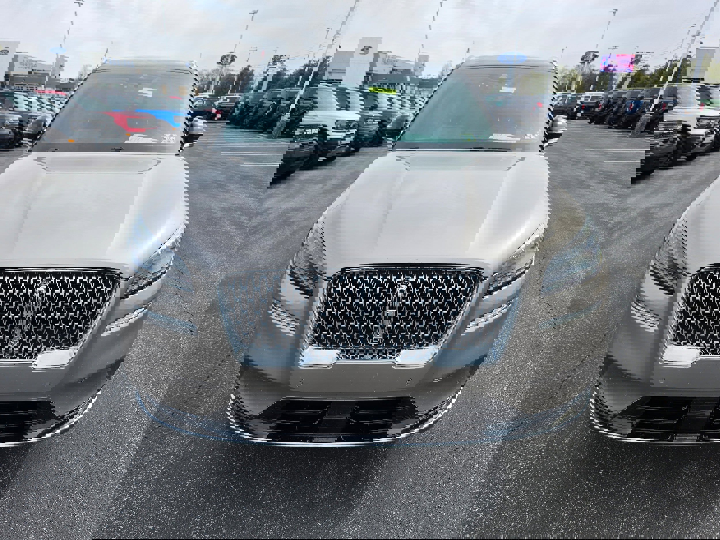 Used 2020 Lincoln Corsair Reserve w/ Equipment Group 201A image 8