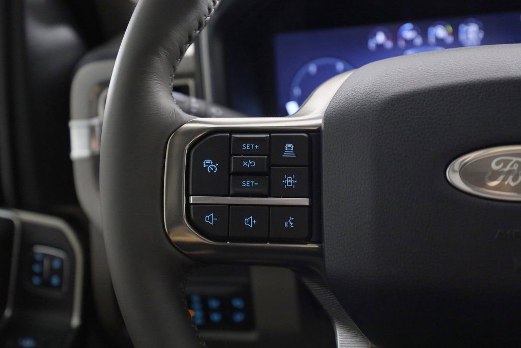 Used 2025 Ford F450 Platinum w/ Platinum Plus Package image 20