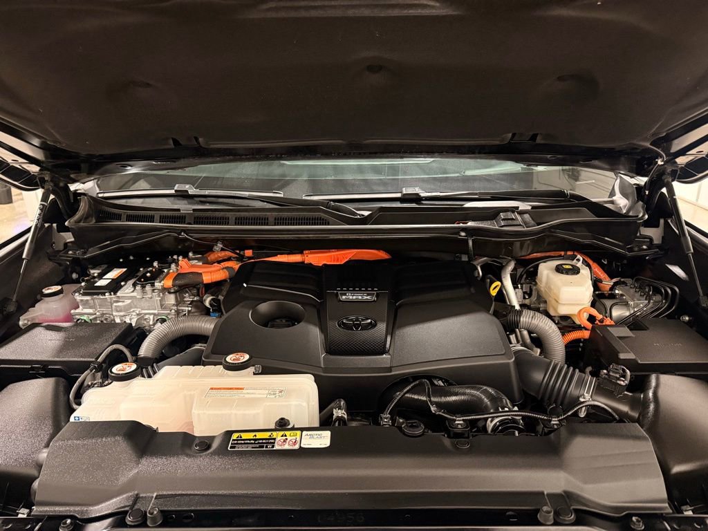 Used 2024 Toyota Sequoia Capstone image 11