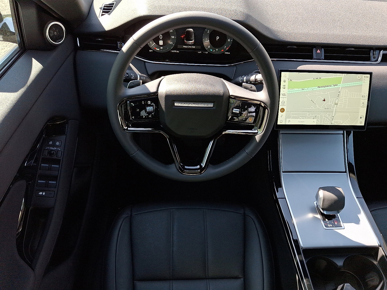 Certified 2025 Land Rover Range Rover Evoque S image 4