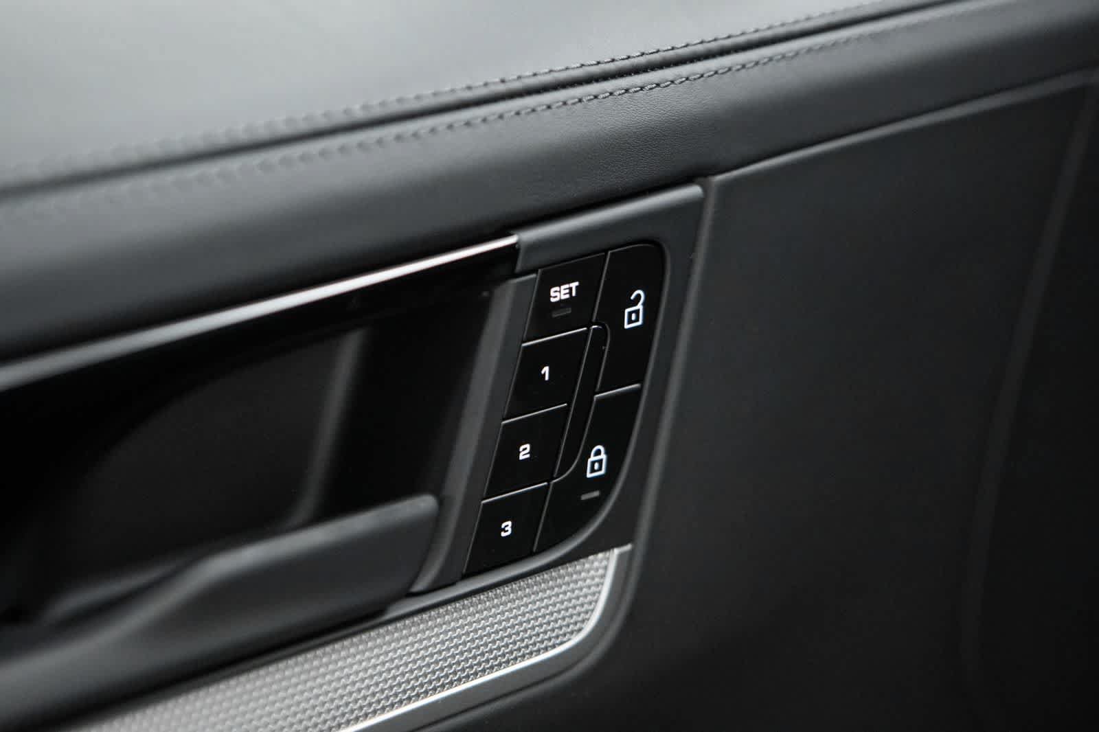 New 2026 Porsche Cayenne S AWD/4WD image 25