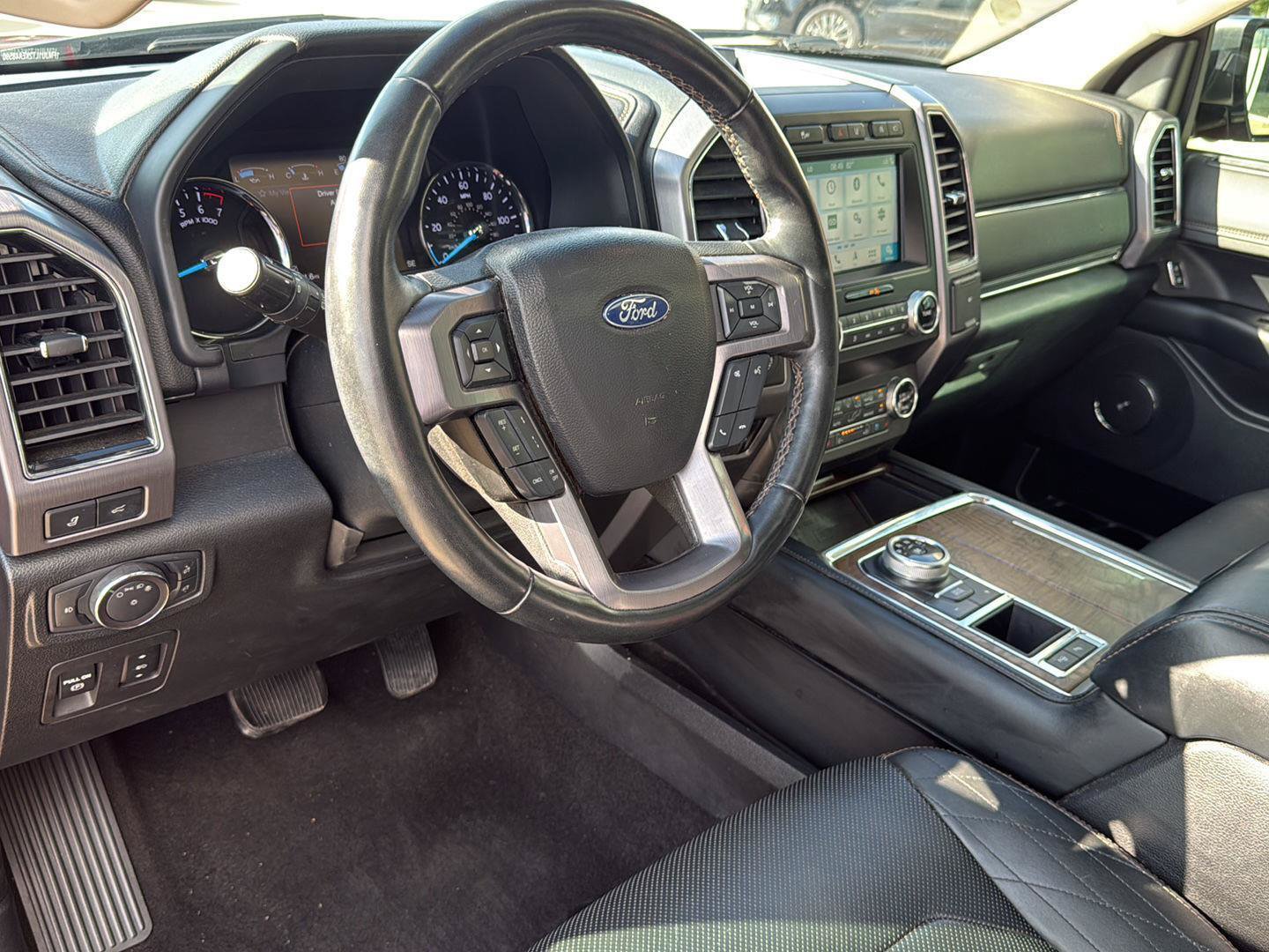 Used 2019 Ford Expedition Platinum RWD image 21