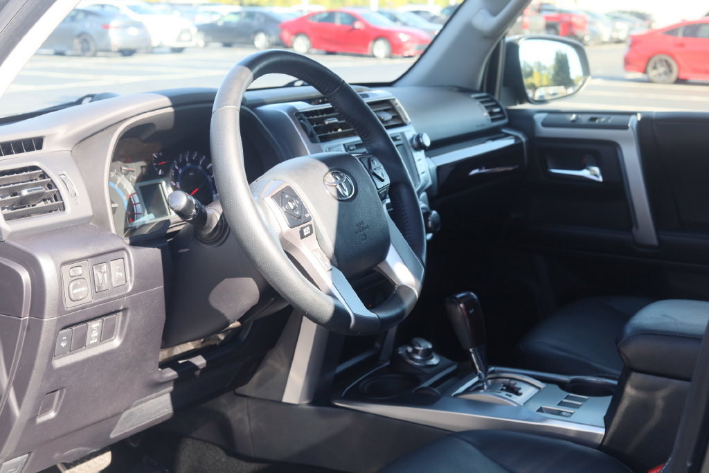 Certified 2019 Toyota 4Runner Limited AWD/4WD image 9