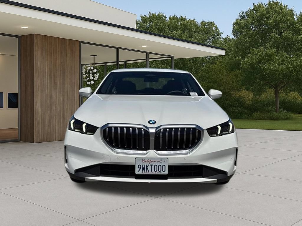 Used 2026 BMW 530i w/ Convenience Package RWD image 4