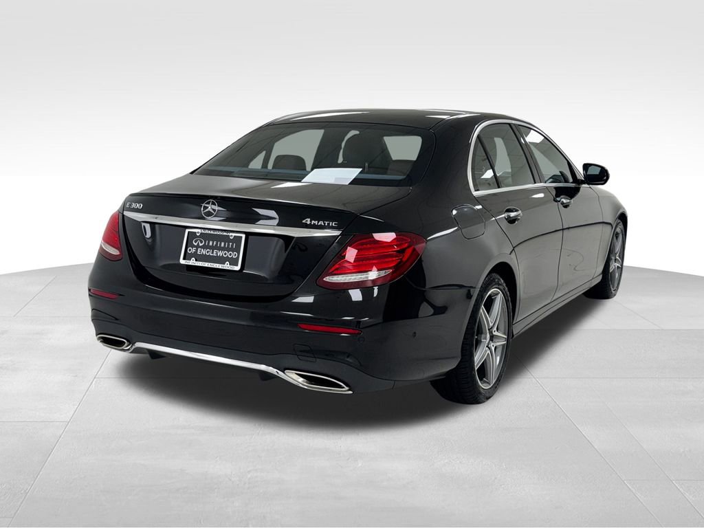 Used 2017 Mercedes-Benz E 300 4MATIC image 7