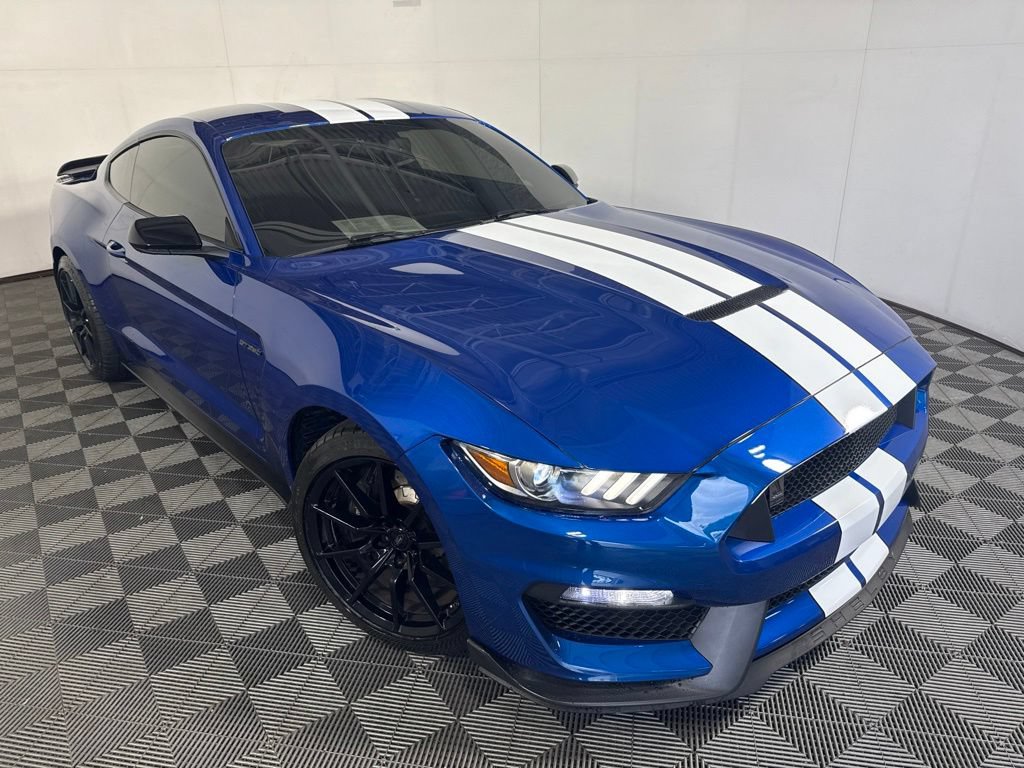 Used 2017 Ford Mustang Shelby GT350 RWD image 2