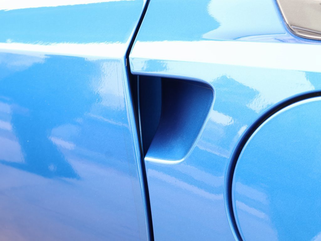 Used 2015 Chevrolet Corvette Stingray Coupe w/ 3LT Preferred Equipment Group image 19