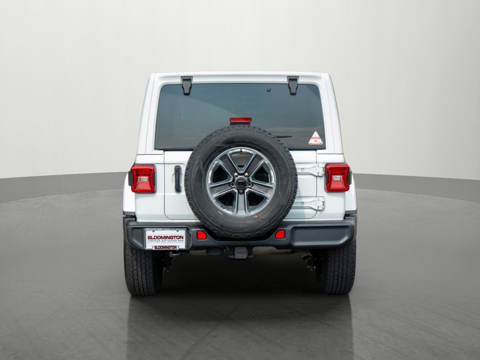 Used 2022 Jeep Wrangler Unlimited Sahara w/ LED Lighting Group AWD/4WD image 6