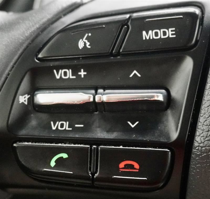 Used 2019 Hyundai Ioniq Plug-In Hybrid image 15