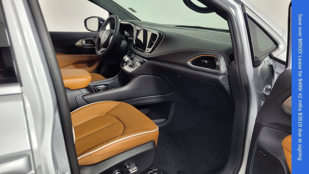 New 2026 Chrysler Pacifica Pinnacle AWD/4WD image 42