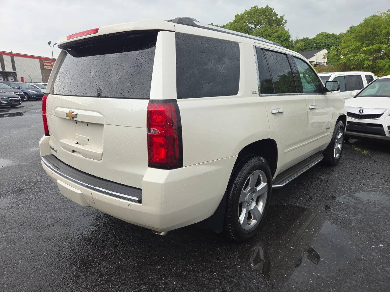 Used 2015 Chevrolet Tahoe LTZ AWD/4WD image 5