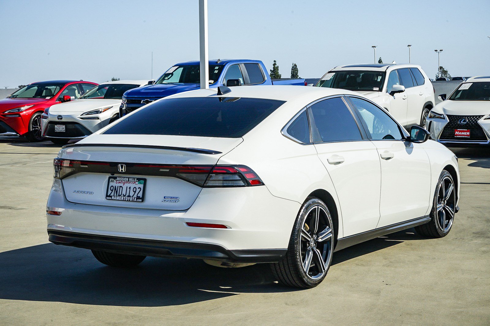 Used 2024 Honda Accord Sport image 2