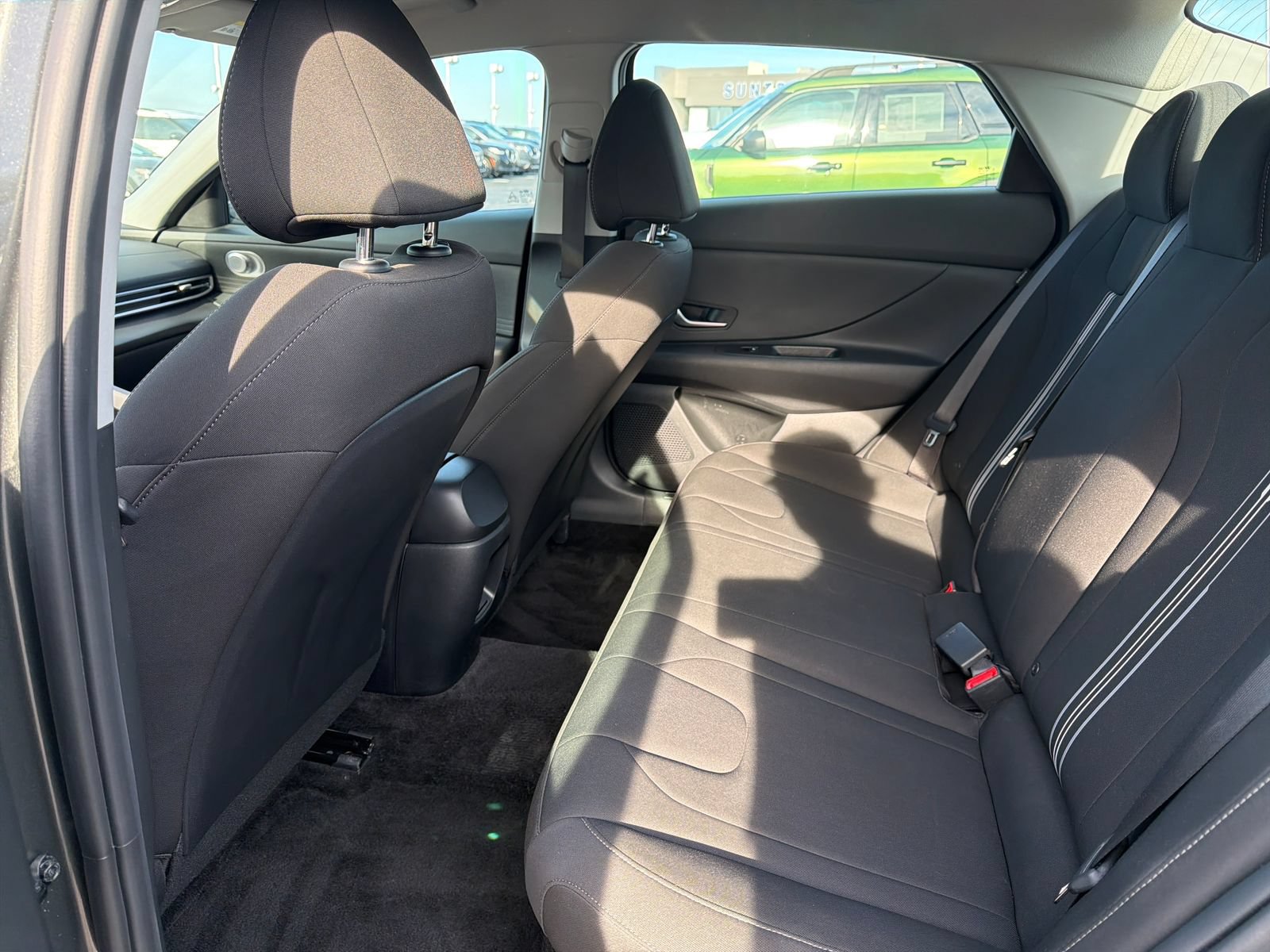 Used 2026 Hyundai Elantra Hybrid FWD image 23