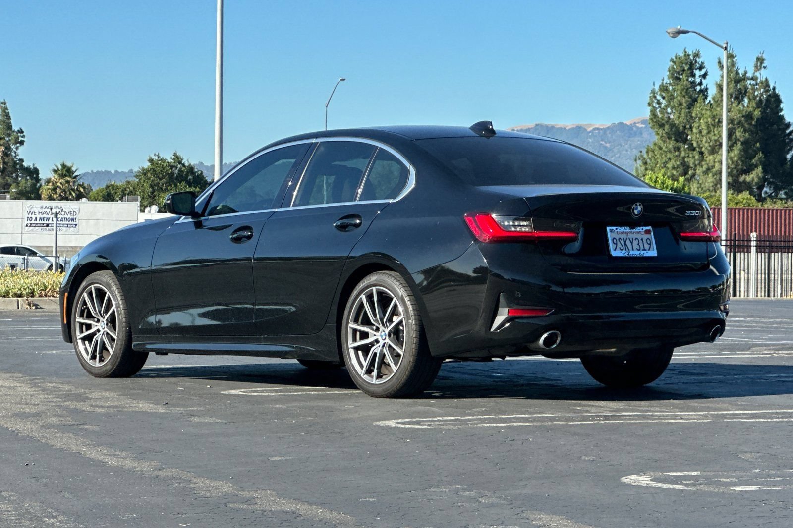 Used 2022 BMW 330i Sedan w/ Driving Assistance Package RWD image 6