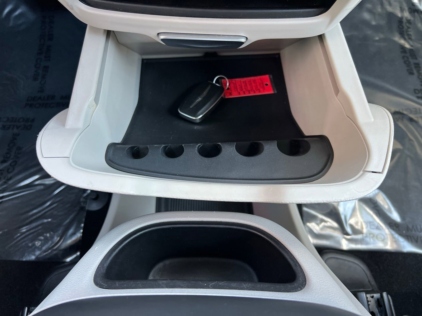 Used 2023 Chrysler Pacifica Touring-L image 40