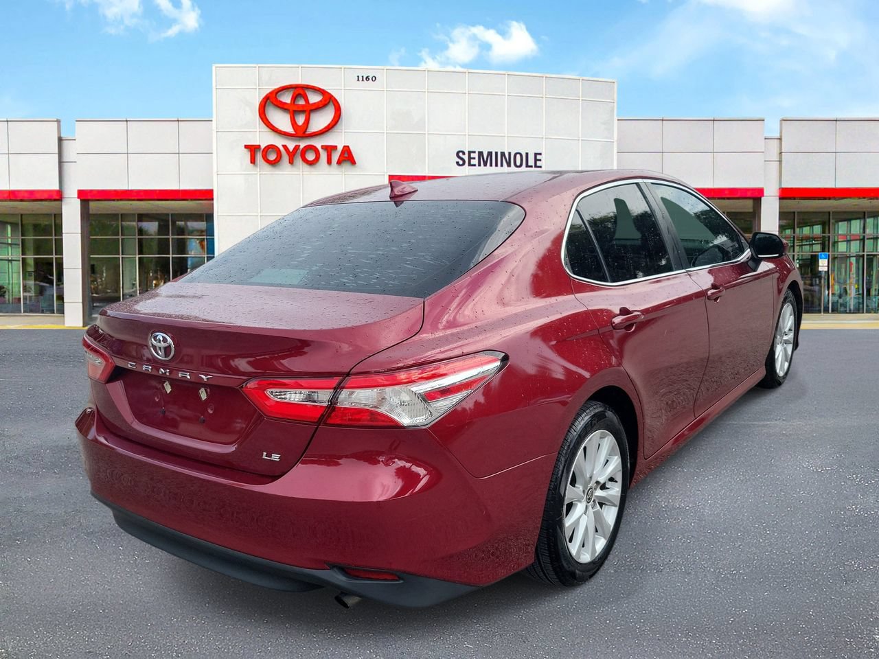 Used 2020 Toyota Camry LE FWD image 3