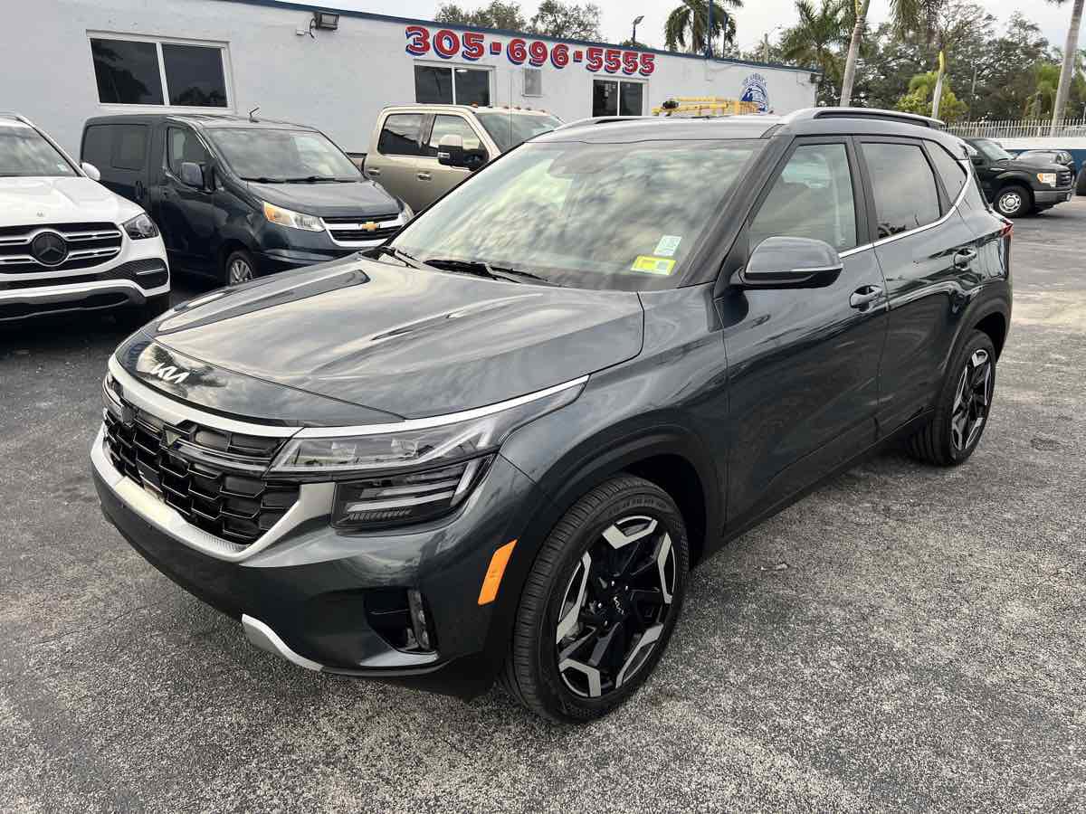 Used 2024 Kia Seltos SX image 4