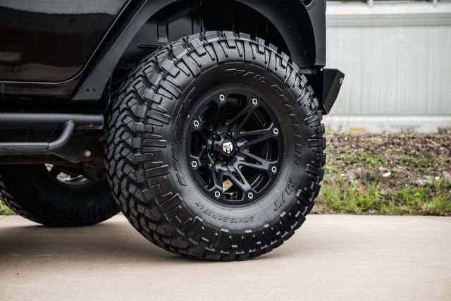 Used 2016 Jeep Wrangler Unlimited Sahara w/ Connectivity Group AWD/4WD image 40