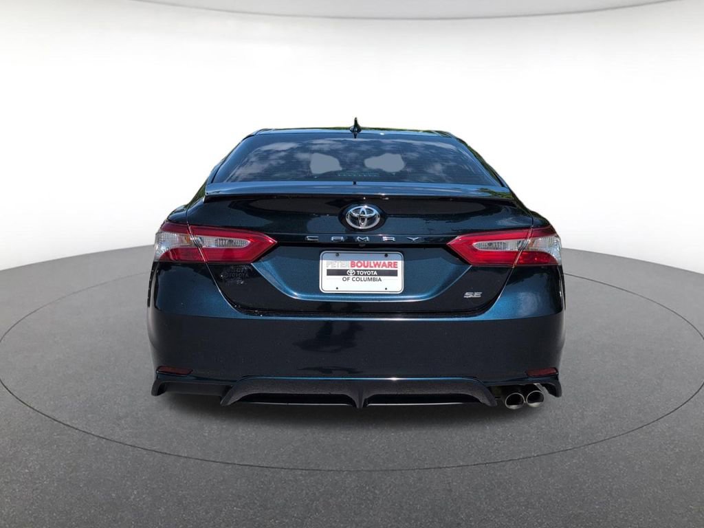 Used 2019 Toyota Camry SE FWD image 4