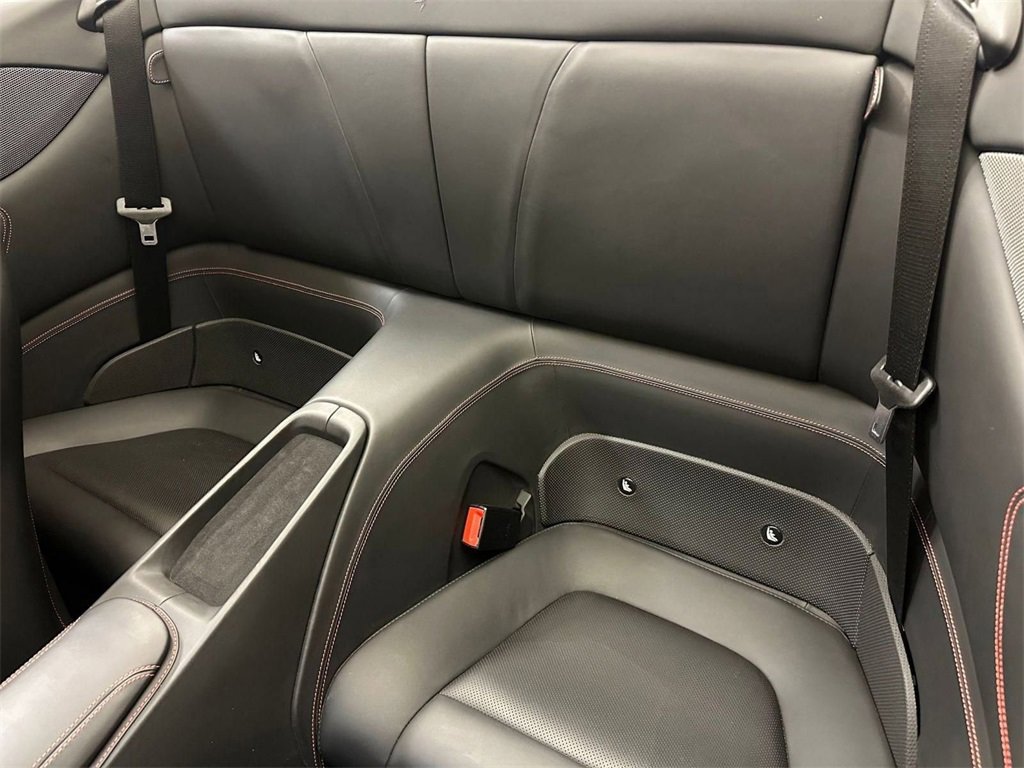 Used 2019 Ferrari Portofino image 26