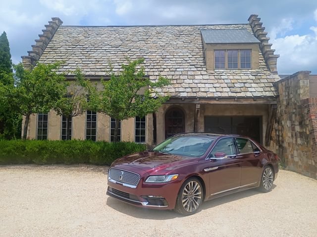 Used 2017 Lincoln Continental Select w/ Climate Package