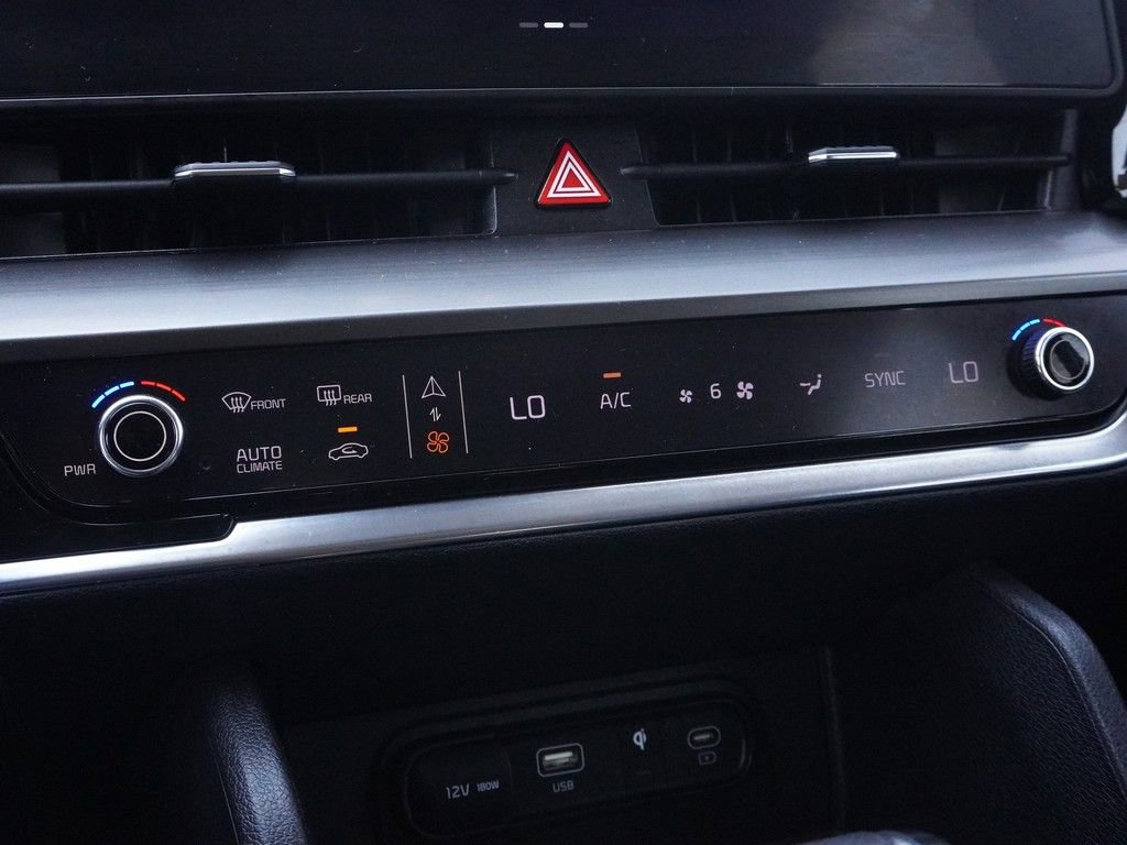 Used 2023 Kia Sportage EX image 44